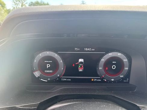 Used 2025 Nissan Pathfinder Platinum FWD image 38