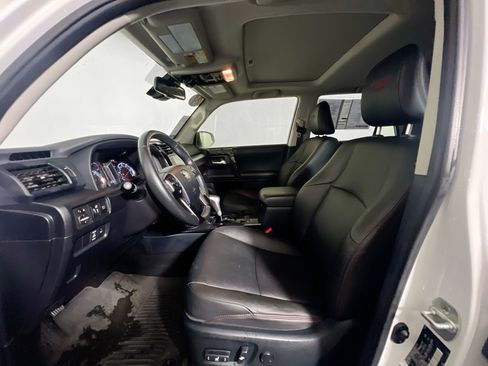 Used 2024 Toyota 4Runner TRD Off-Road Premium w/ Moonroof Package AWD/4WD image 13