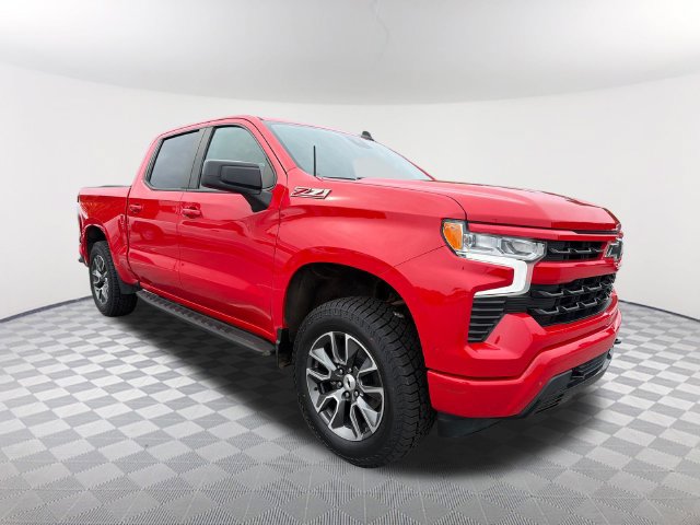 Used 2023 Chevrolet Silverado 1500 RST AWD/4WD image 3