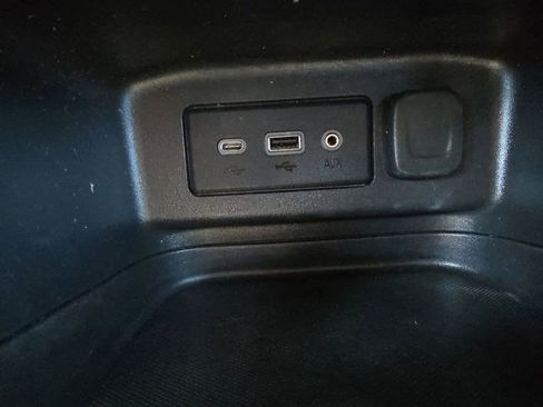 Used 2023 Chevrolet Equinox LT AWD/4WD image 19