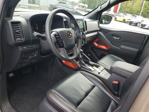 Used 2023 Nissan Frontier PRO-4X w/ Pro-4X Premium Package image 14