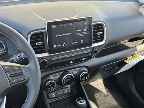 New 2026 Hyundai Venue SEL FWD image 9