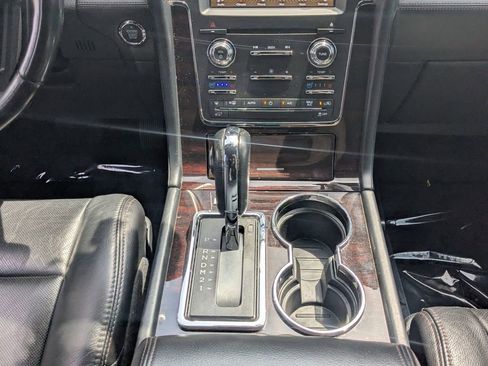 Used 2017 Lincoln Navigator Reserve RWD image 6