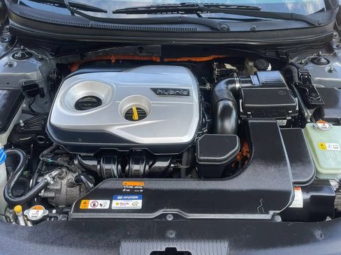 Used 2016 Hyundai Sonata SE FWD image 18