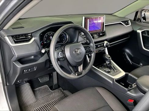 Used 2025 Toyota RAV4 LE AWD/4WD image 14