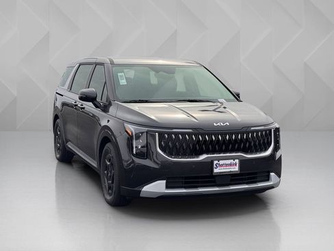 New 2026 Kia Carnival FWD image 3