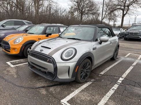 Used 2023 MINI Cooper S image 1