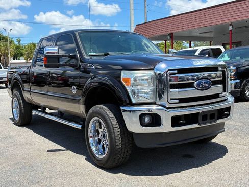 Used 2013 Ford F250 Lariat w/ Lariat Ultimate Pkg AWD/4WD image 8