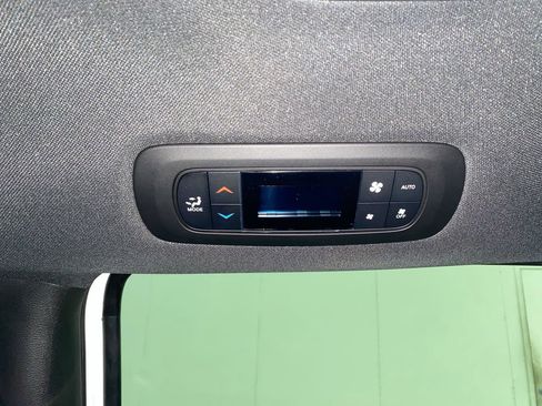 New 2026 Chrysler Pacifica Select FWD image 25