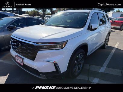 Used 2025 Honda Pilot Elite