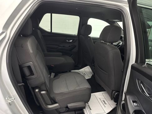 Used 2022 Chevrolet Traverse LT AWD/4WD image 47