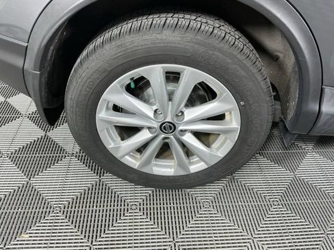 Used 2019 Nissan Rogue Sport SV AWD/4WD image 18
