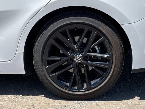 Used 2025 Toyota Camry SE FWD image 31