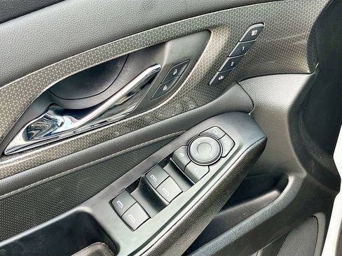 Used 2023 Chevrolet Traverse Premier w/ Redline Edition AWD/4WD image 18