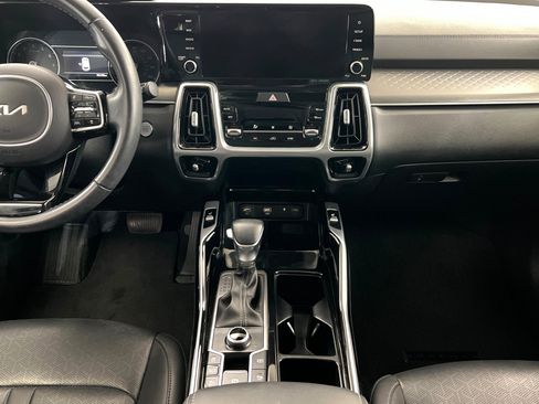 Used 2022 Kia Sorento SX AWD/4WD image 14