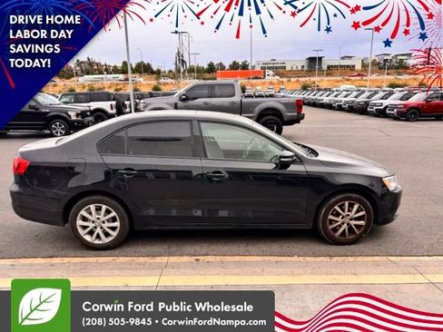 Used 2012 Volkswagen Jetta SE FWD image 5