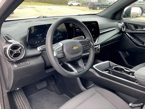 Certified 2025 Chevrolet Equinox LT w/ Safety and Technology Package image 14