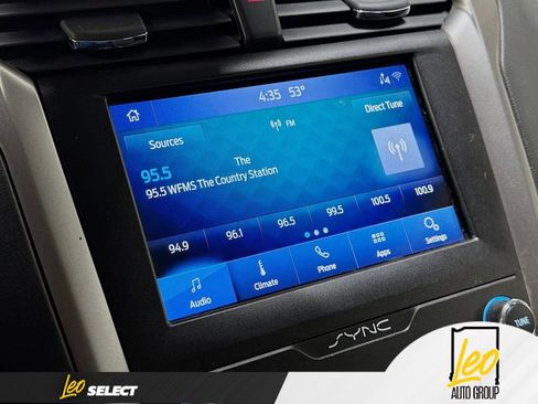 Used 2020 Ford Fusion SE FWD image 14