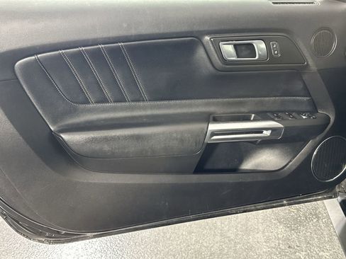 Used 2022 Ford Mustang Premium RWD image 28