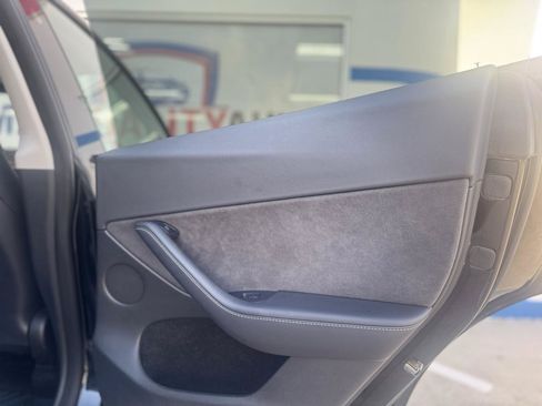 Used 2022 Tesla Model Y Performance AWD/4WD image 57