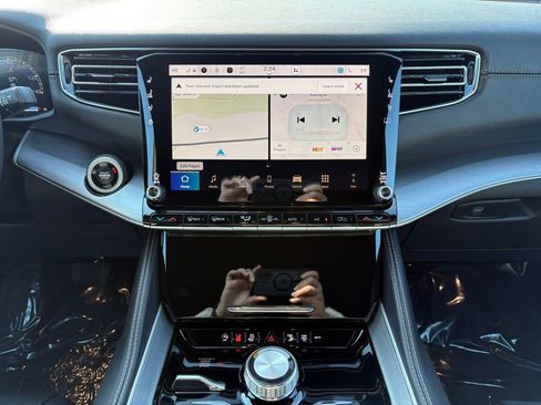 New 2026 Jeep Grand Wagoneer 4WD image 25