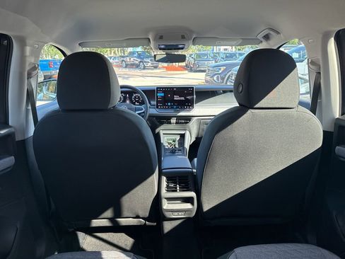 Certified 2025 Volkswagen Tiguan S FWD image 30