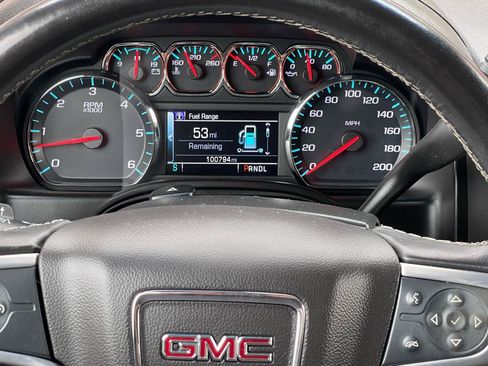 Used 2019 GMC Yukon XL SLE AWD/4WD image 2