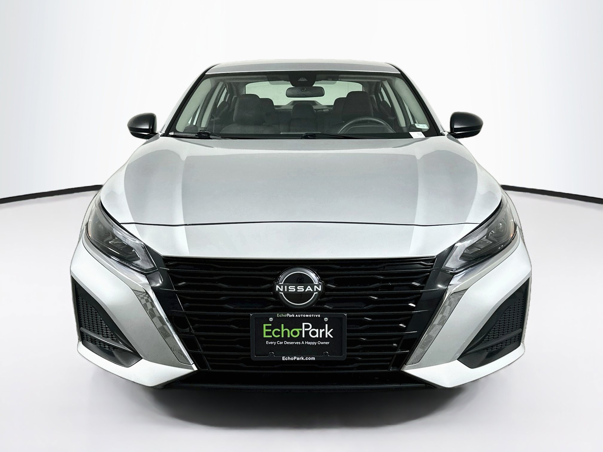 Used 2024 Nissan Altima 2.5 S FWD image 2
