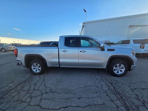Used 2020 GMC Sierra 1500 SLE w/ SLE Value Package image 13