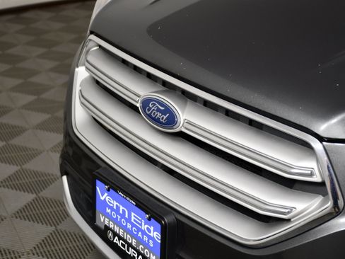 Used 2018 Ford Escape Titanium w/ Ford Safe & Smart Package AWD/4WD image 11