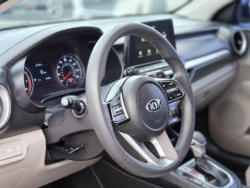 Used 2021 Kia Forte LXS image 12