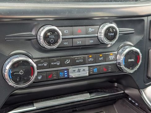 Used 2025 Ford F150 Platinum w/ Equipment Group 702A High AWD/4WD image 19