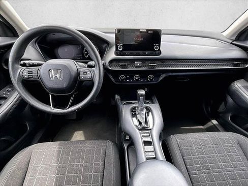Used 2023 Honda HR-V LX image 16