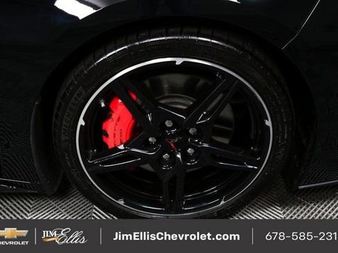 Certified 2022 Chevrolet Corvette Stingray Premium Conv w/ Z51 Performance Package image 37