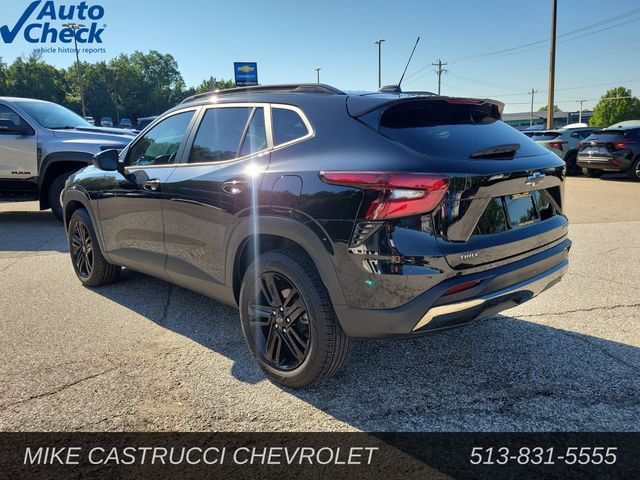 Used 2025 Chevrolet Trax ACTIV w/ Driver Confidence Package FWD image 3