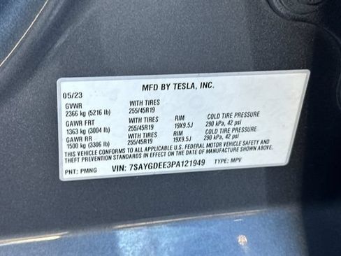 Used 2023 Tesla Model Y AWD image 33