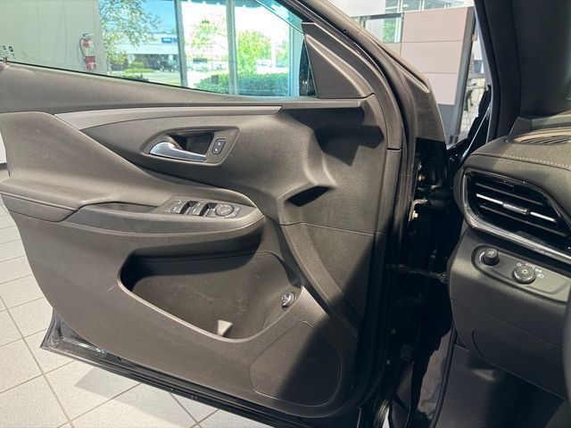 Used 2024 Buick Envista Avenir FWD image 24