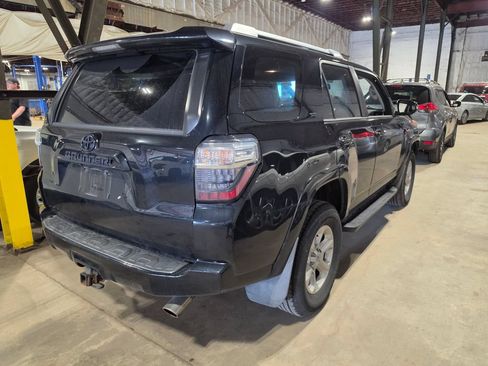 Used 2016 Toyota 4Runner SR5 Premium w/ Convenience Package AWD/4WD image 2
