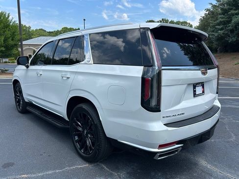 Used 2024 Cadillac Escalade Premium Luxury w/ Performance Package AWD/4WD image 25