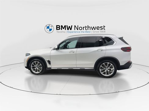 New 2026 BMW X5 xDrive40i w/ Climate Comfort Package AWD/4WD image 11