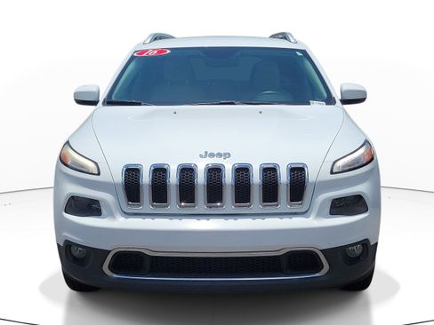 Used 2016 Jeep Cherokee Limited FWD image 2