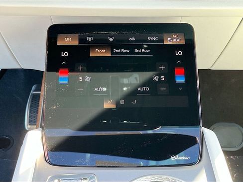 New 2026 Cadillac Vistiq Luxury image 15