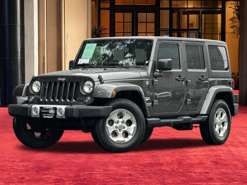 Used 2014 Jeep Wrangler Unlimited Sahara w/ Connectivity Group image 2