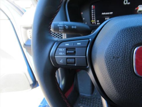 Used 2025 Honda Civic Type R image 19