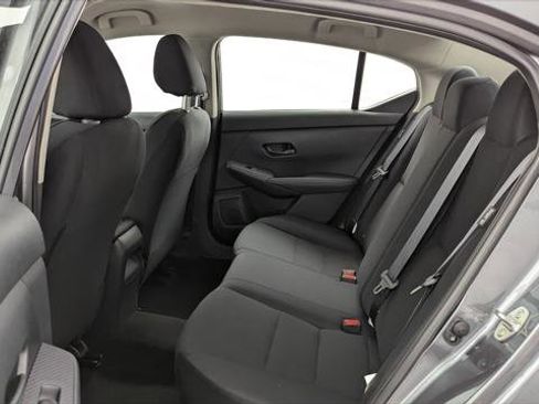 Used 2025 Nissan Sentra S image 17