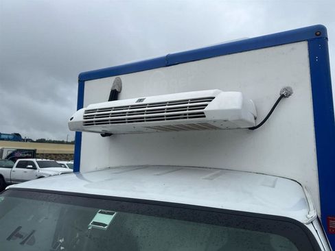 Used 2024 Ford E-350 and Econoline 350 Super Duty w/ Power Windows & Locks Group RWD image 13
