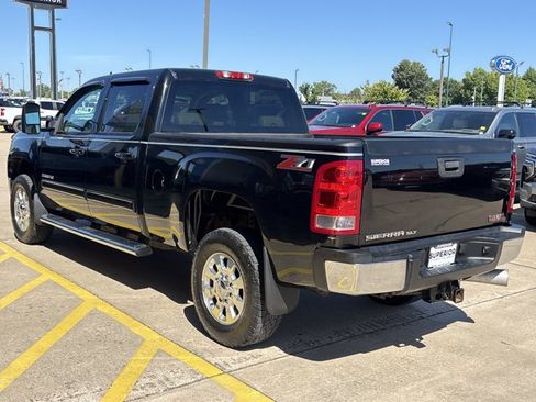 Used 2012 GMC Sierra 2500 SLT w/ Suspension Package, Off-Road AWD/4WD image 7