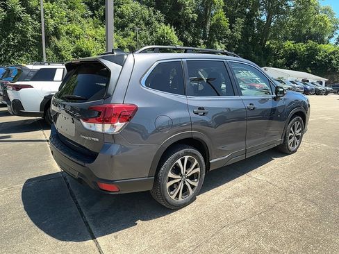 Used 2024 Subaru Forester Limited w/ Convenience Package AWD/4WD image 2