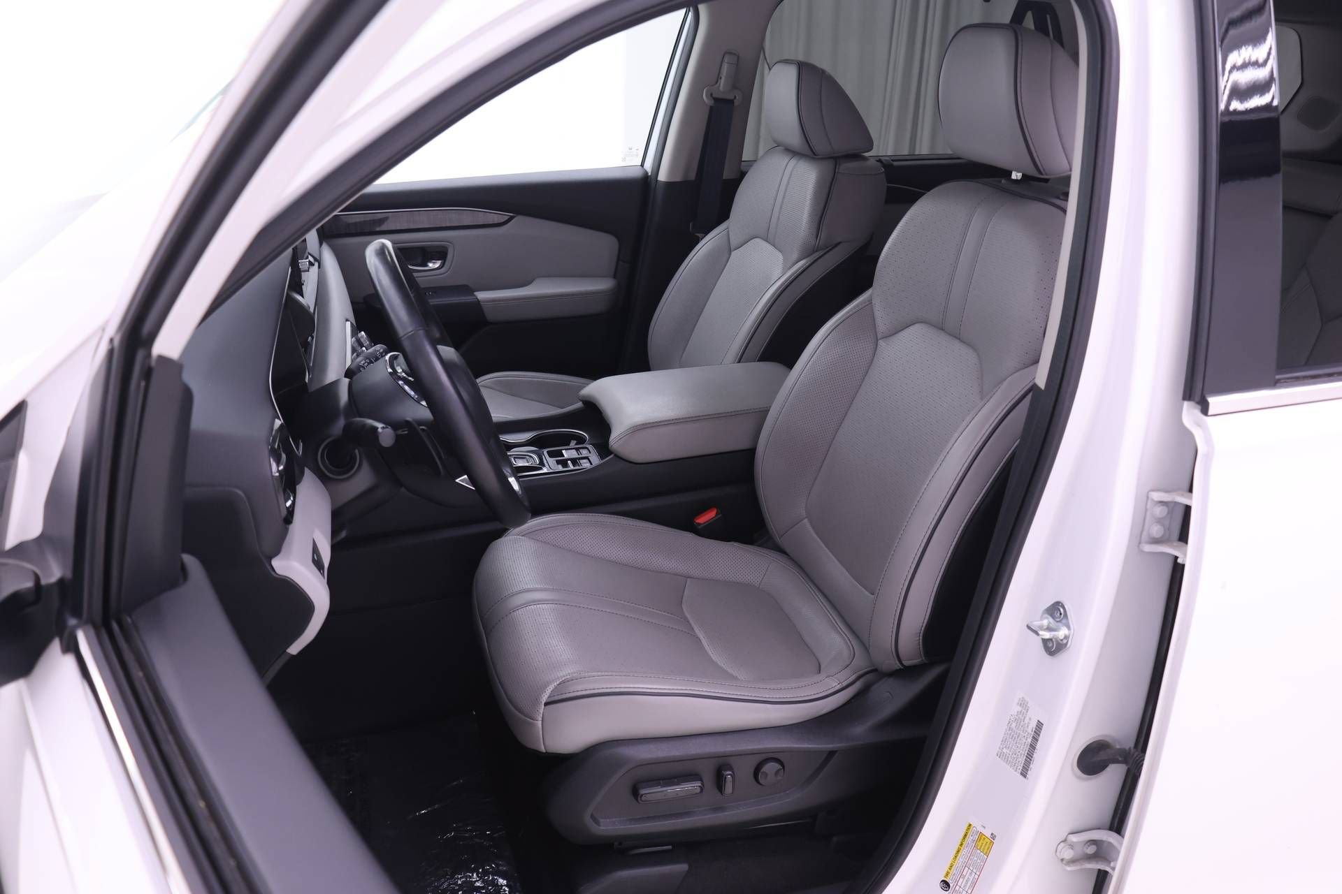 Certified 2023 Honda Pilot Elite image 4