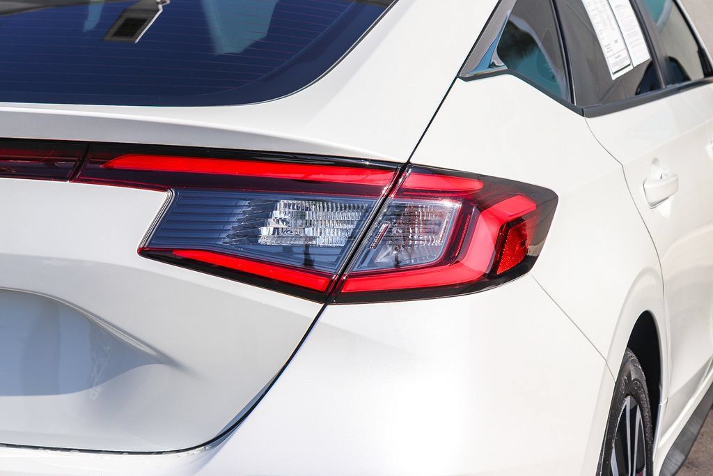 Used 2023 Honda Civic EX-L image 9